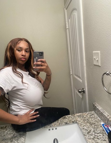 tharealnenebalenciaga only fans nude leaks