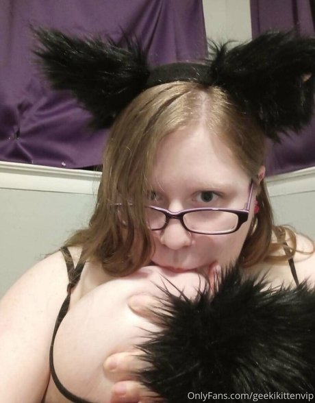 geekikittenvip Profile pic
