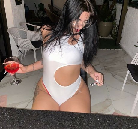 Vitoria Bornoll only fans pic