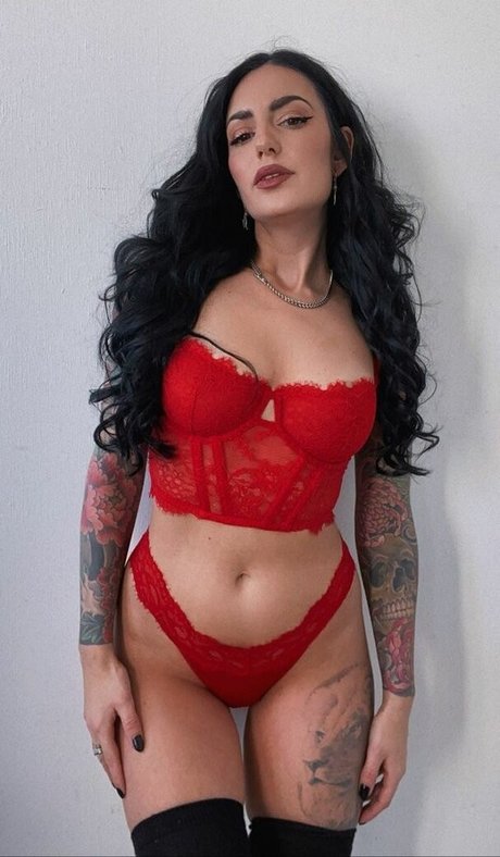 Lila Fanego onlyfans nide