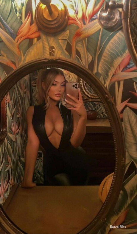 Eve Gale onlyfans post