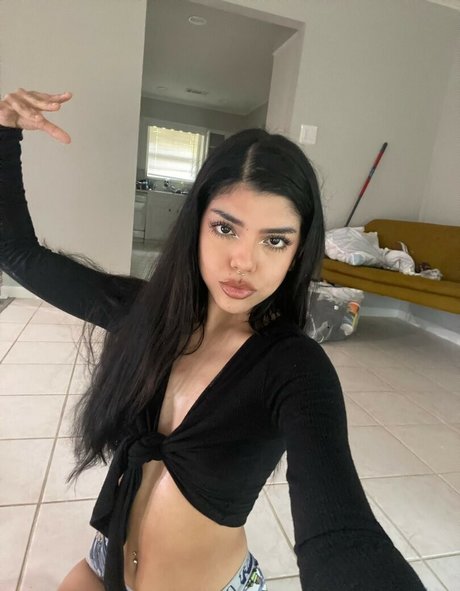 cyberiariley onlyfans nudes