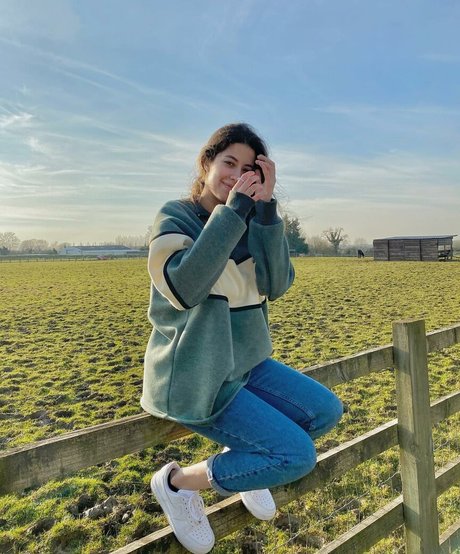 Anah Elisa onlyfans leaked tits