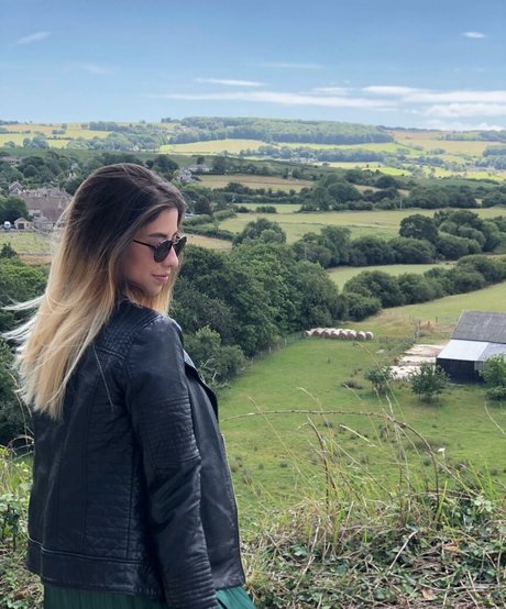 Anah Elisa onlyfans nude content