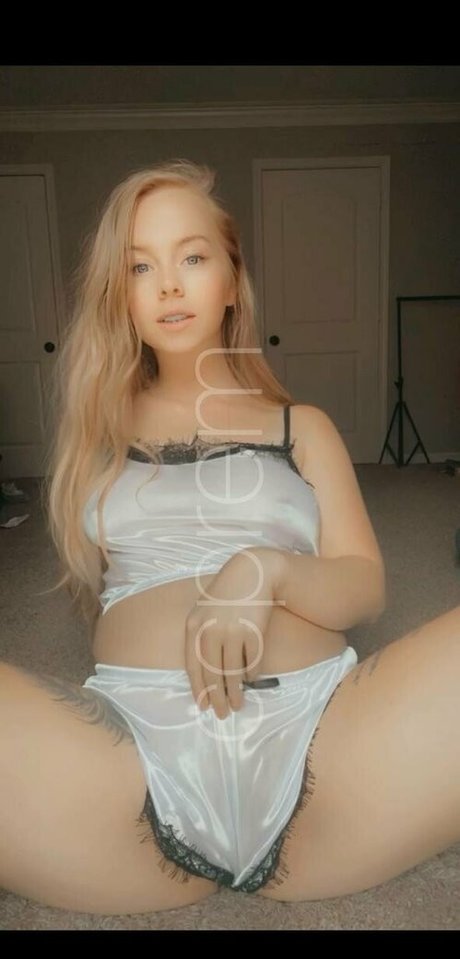 Comewatchkitty onlyfans nude leaks