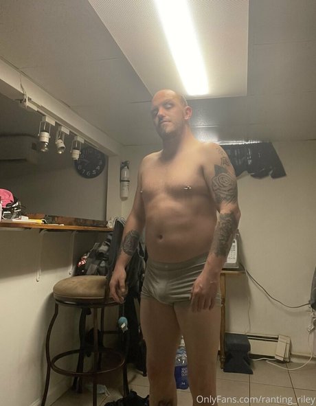 ranting riley only fans leak nude