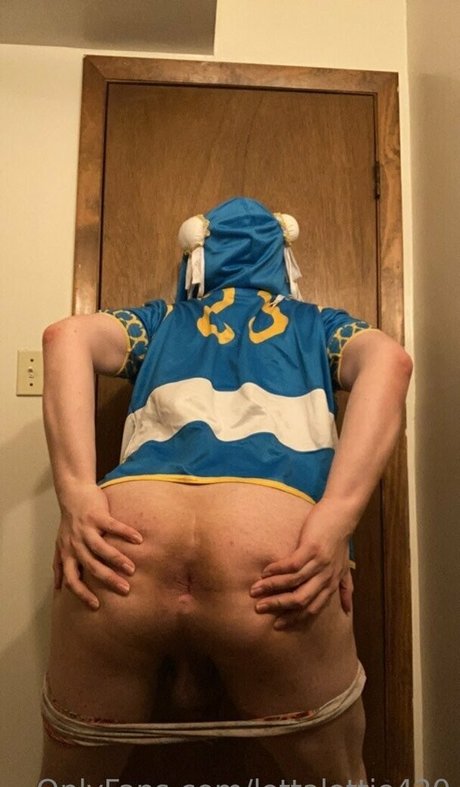 lottalottie420 onlyfans strip tease