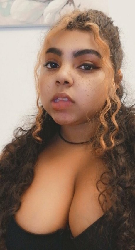 sillytilly onlyfans explicit content