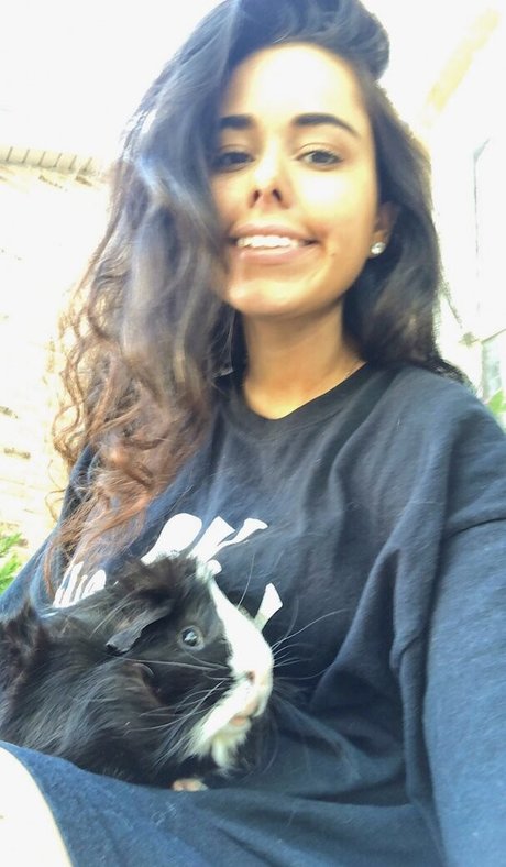 Nerdysara onlyfans model photo