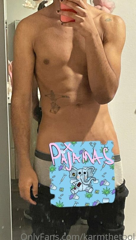 karmthetool onlyfans boobs