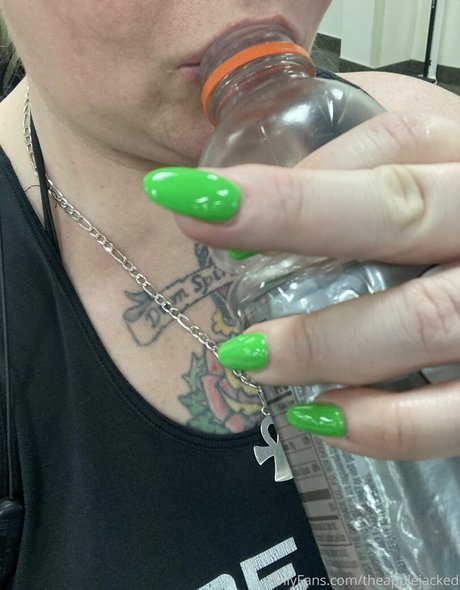 theapplejacked onlyfans sextape leak