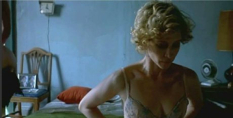 Vera Farmiga onlyfans lesk