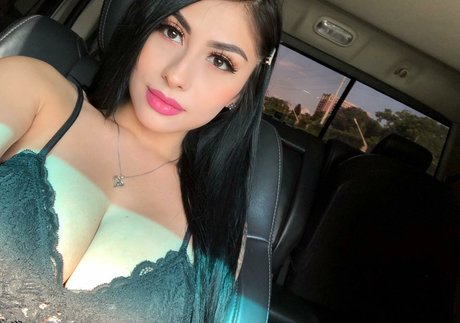 Michelle Balderrama onlyfans model images