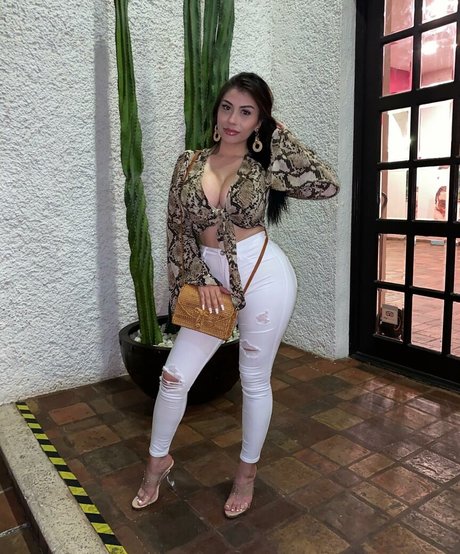 Michelle Balderrama nude onlyfans leaked