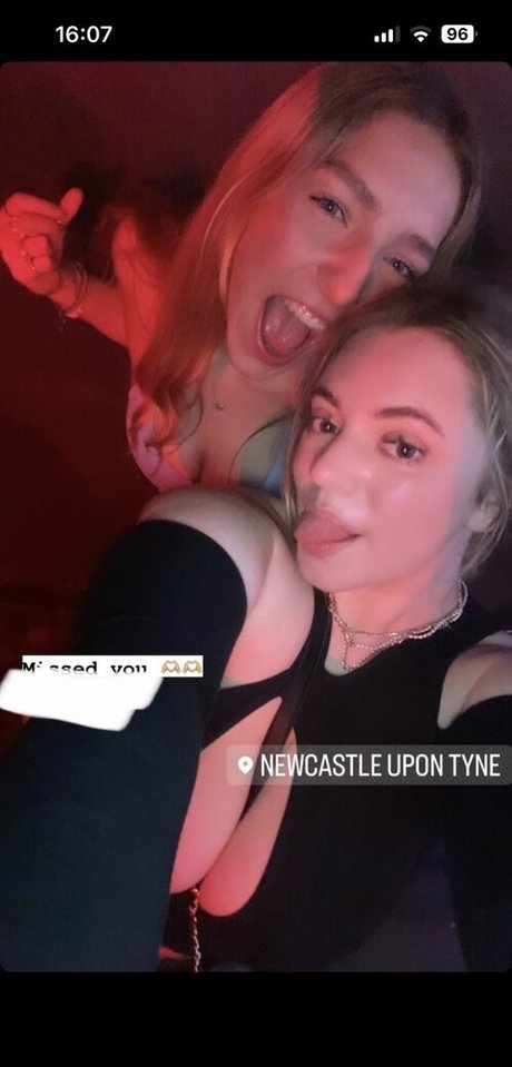 Hollie H onlyfans leak fuck