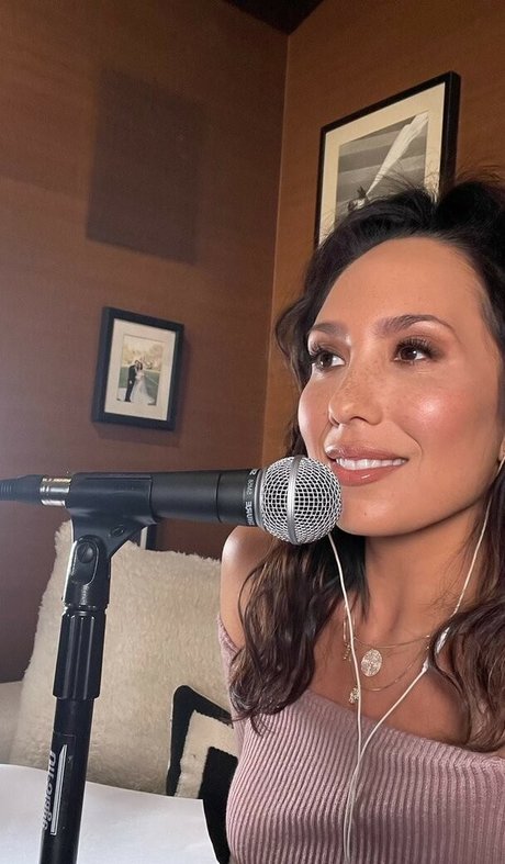 Cheryl Burke onlyfans naked leaked