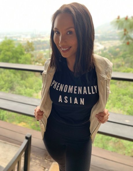 Cheryl Burke only fans pictures