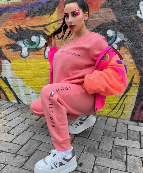 Vai Monroe en onlyfans