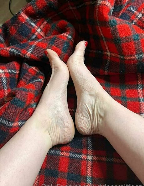 nxtdoormlffeet nude onlyfans leaks