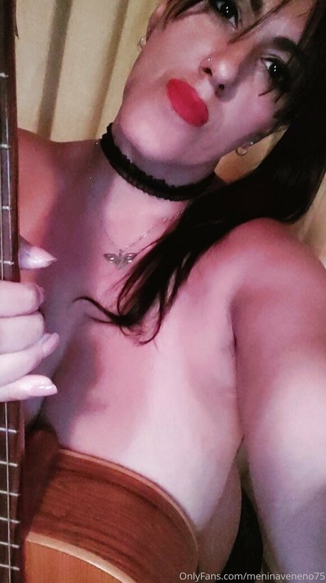 meninaveneno75 only fans leaks