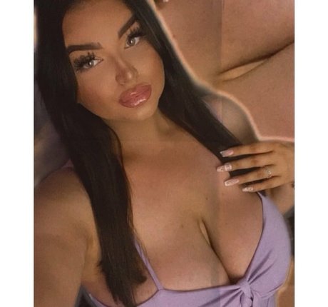 Katie Kerman onlyfans leaked