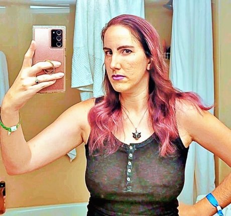 Cleo Mckeever naked onlyfans leaks