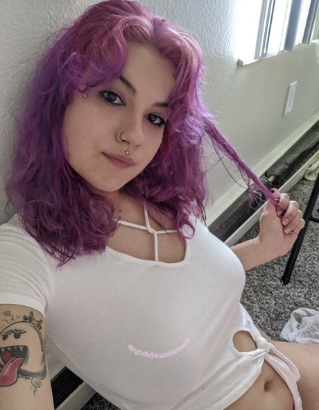 goddessalexa18 naked onlyfans pics