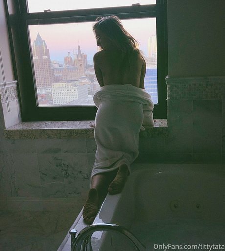 taystits onlyfans nude