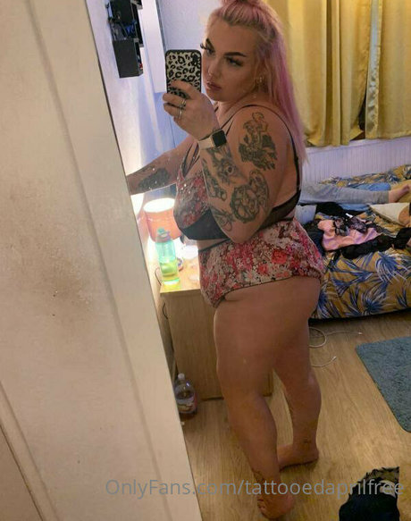 tattooedaprilfree nude only fans leaks