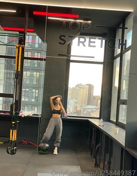 leona corona nudes onlyfans leaks