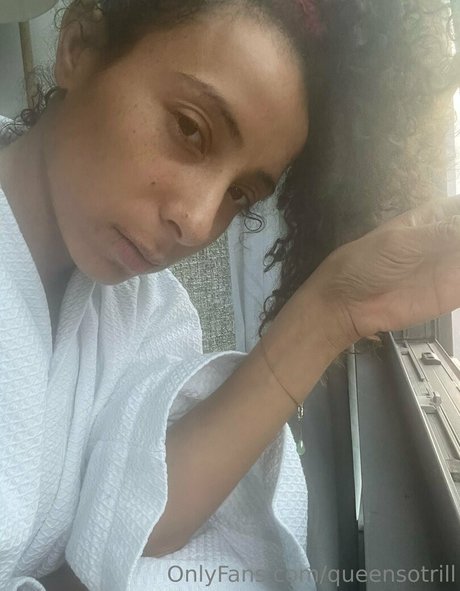 QueenSoTrill onlyfans model photo