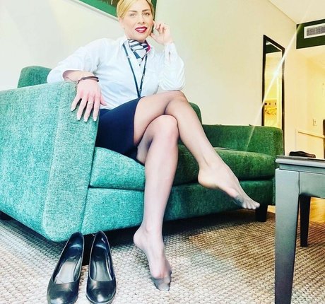 Office Sluts onlyfans nude pics