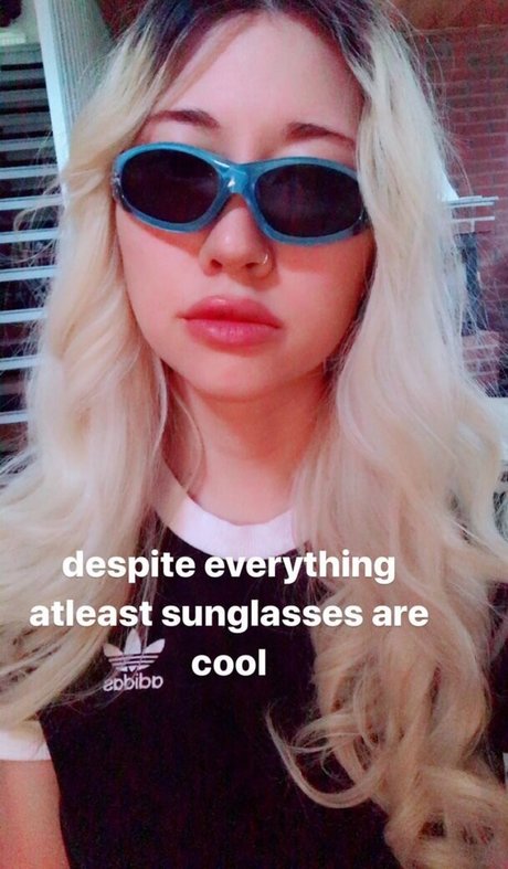 Sinneddonut topless onlyfans