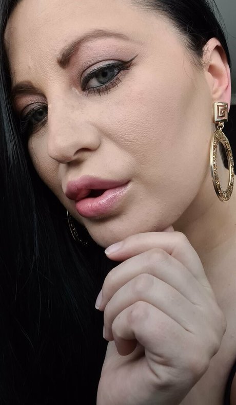 larajadedeene onlyfans leak