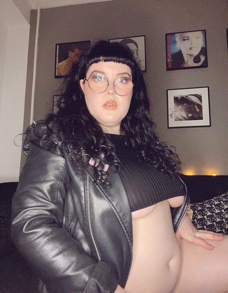 adinaanger nude only fans leaks