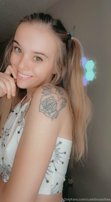 cutelilrosesfree onlyfans naked leaked