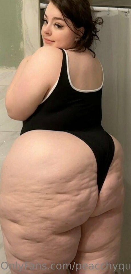 peacchyqueenn leaked onlyfans photos