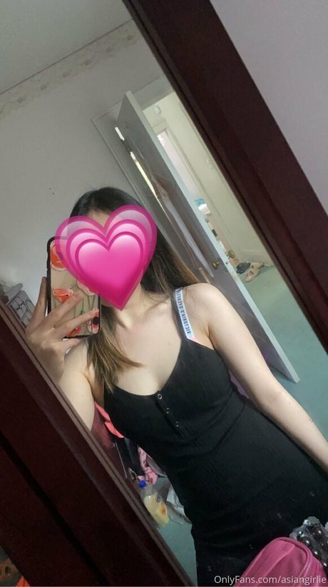 asiangirlie onlyfans porn leaks