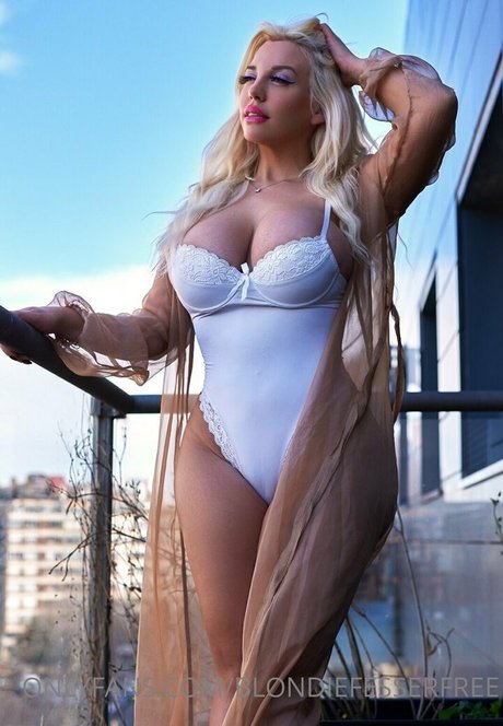 blondiefesserfree leaked onlyfans sex tape