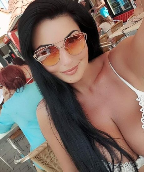 Rita Kyslinger onlyfans nude photos