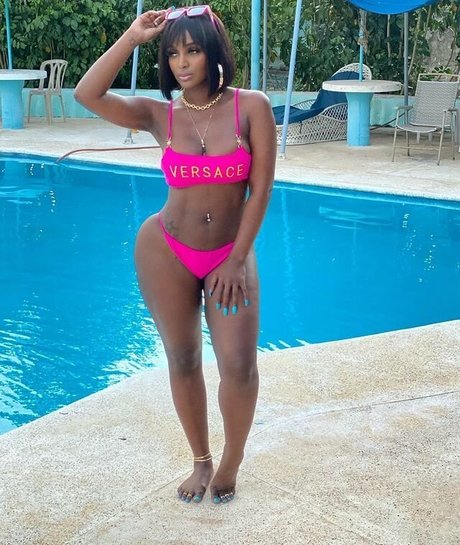 Amara La Negra nude onlyfans pics