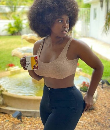 Amara La Negra free onlyfans
