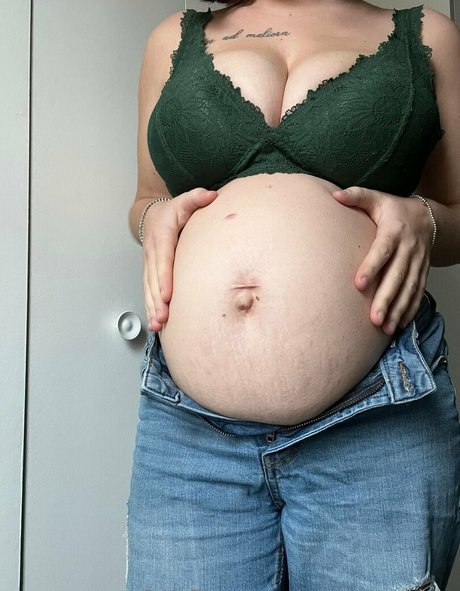 petitepeachyx leak onlyfans porn