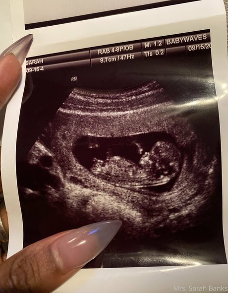 thesarahbnkx onlyfans pic