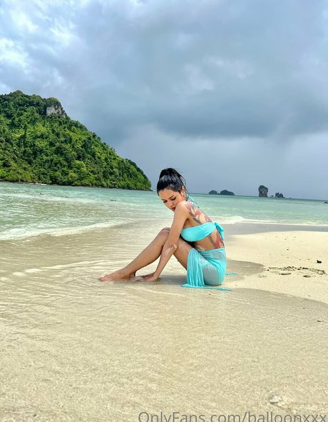 balloonxxx onlyfans topless