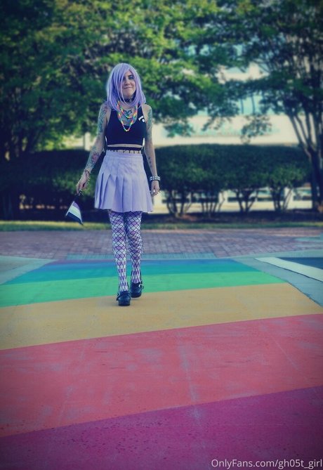 gh05t girl onlyfans desnuda