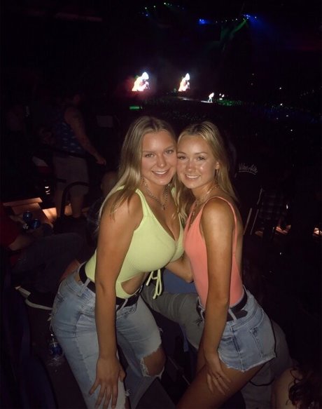 Whitney T onlyfans leaked dirtyship