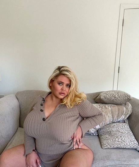 Susannah Elizabeth nudes onlyfans