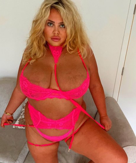 Susannah Elizabeth only fans naked