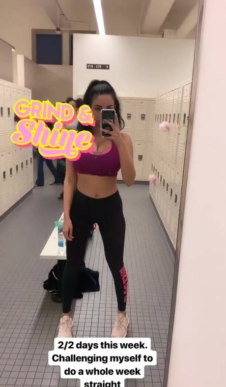 Tara Yazdi nude onlyfans